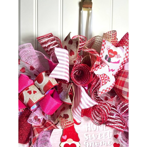 Handmade Valentine’s Home Sweet Gnome Ribbon Prelit Wreath 22 ins LED W19 - Picture 9 of 12